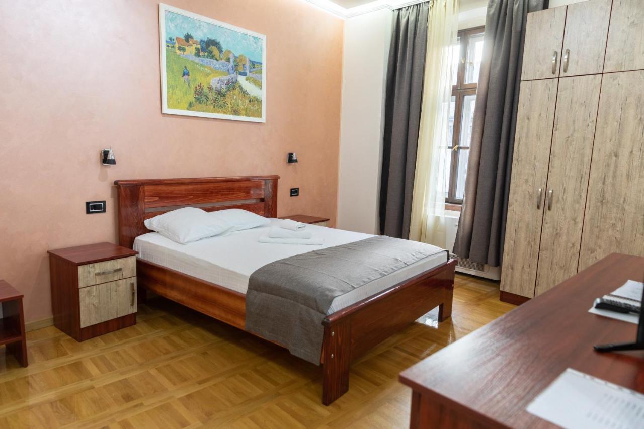 Hotel Kutko Pančevo Εξωτερικό φωτογραφία
