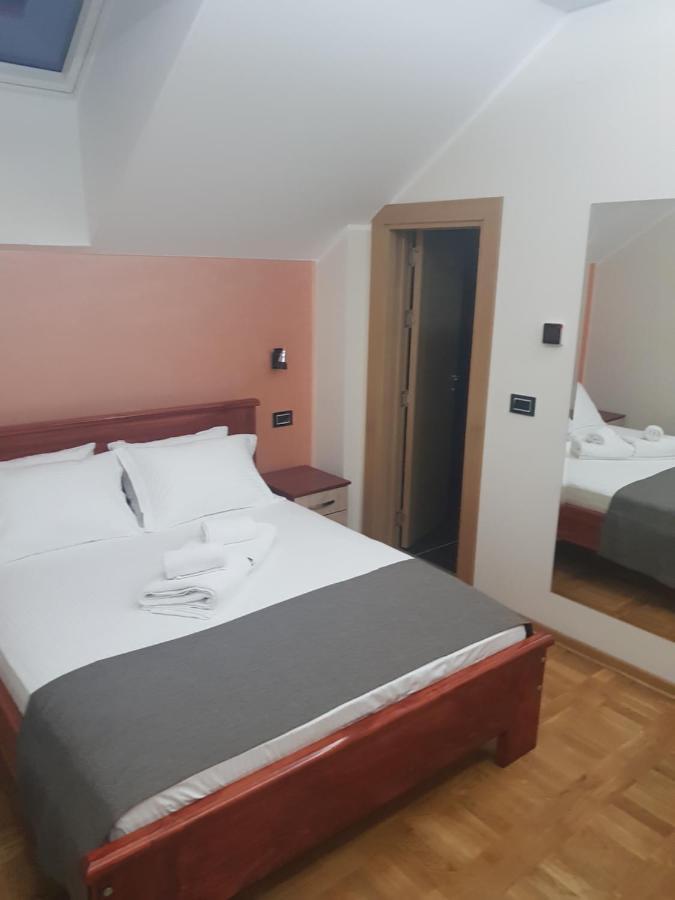 Hotel Kutko Pančevo Εξωτερικό φωτογραφία