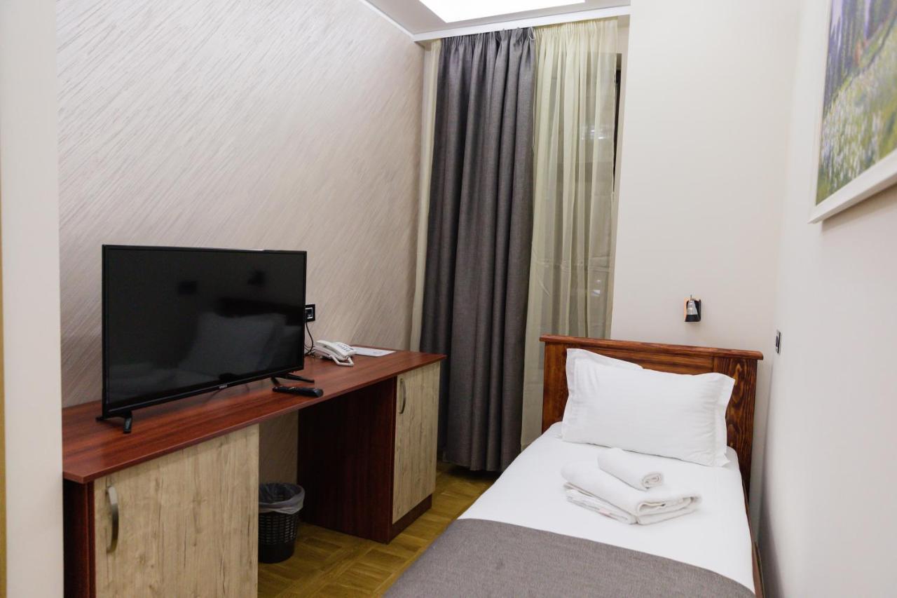 Hotel Kutko Pančevo Εξωτερικό φωτογραφία