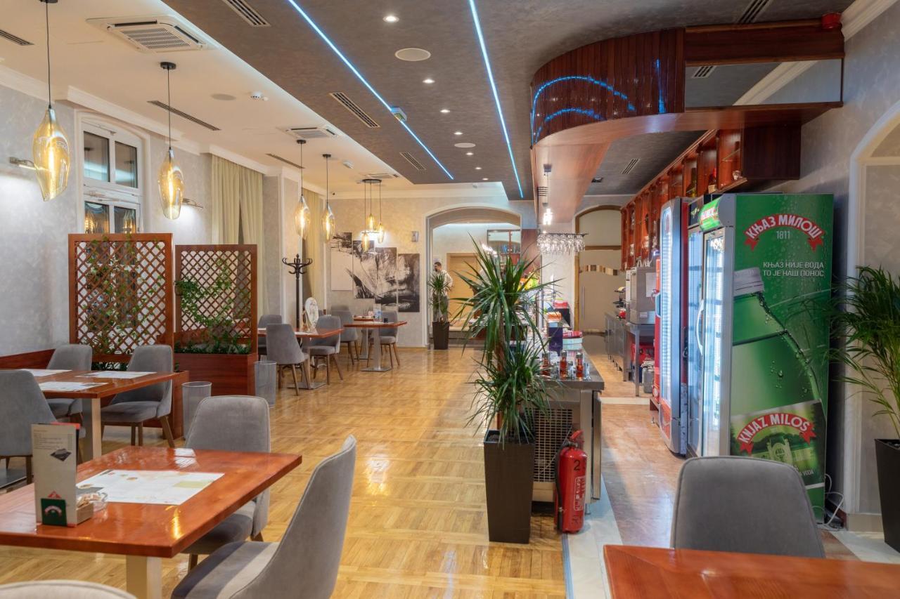 Hotel Kutko Pančevo Εξωτερικό φωτογραφία