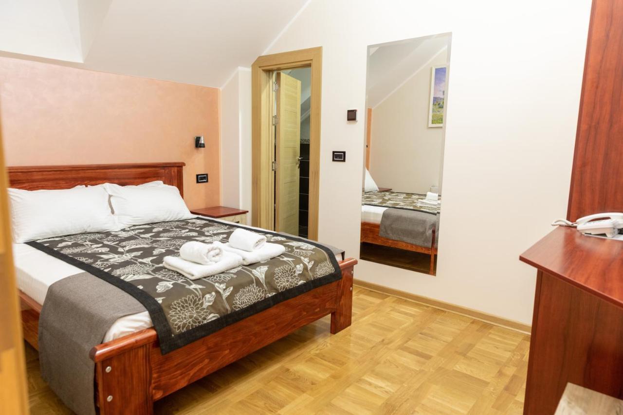 Hotel Kutko Pančevo Εξωτερικό φωτογραφία