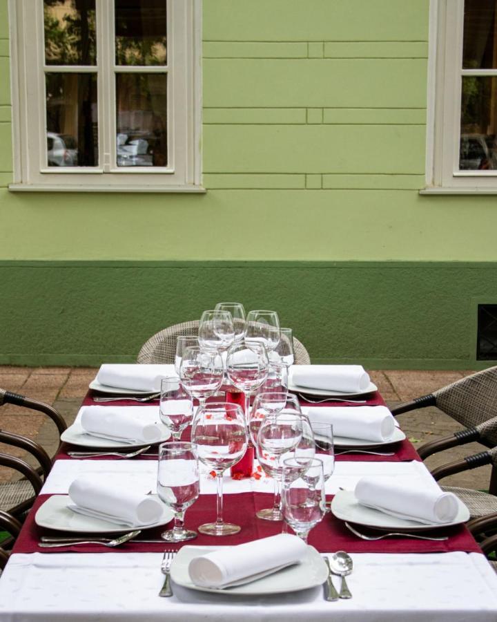 Hotel Kutko Pančevo Εξωτερικό φωτογραφία
